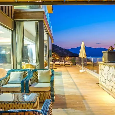 Uğurlu Kışla Villa *
