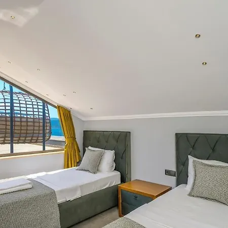 Uğurlu Kışla Villa *